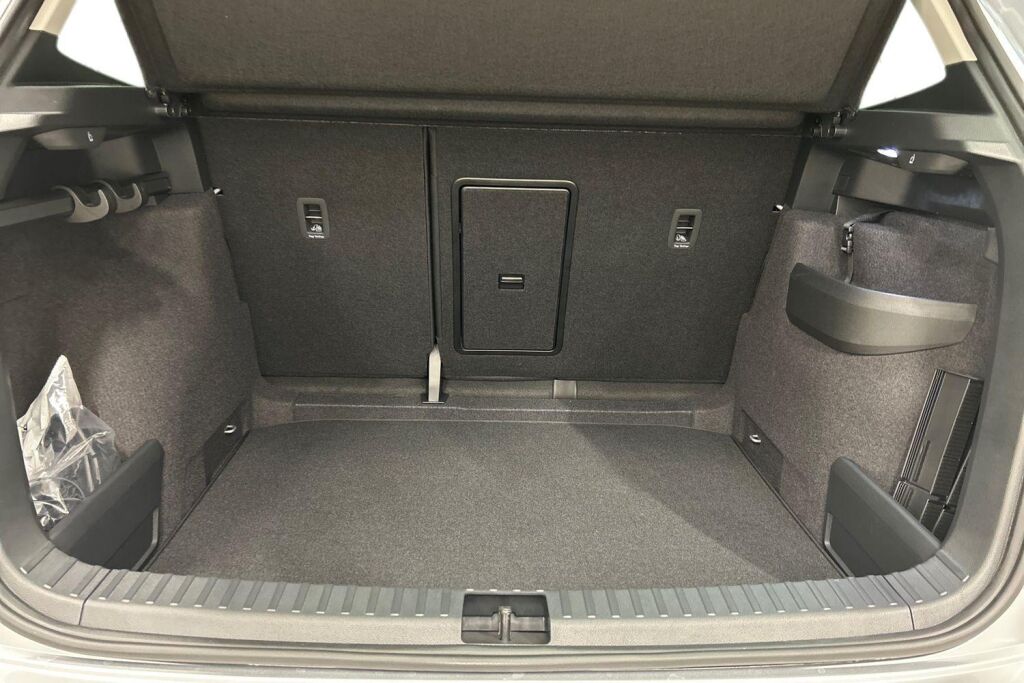 Skoda Karoq 2026 1.5 TSI Style DSG Autom.