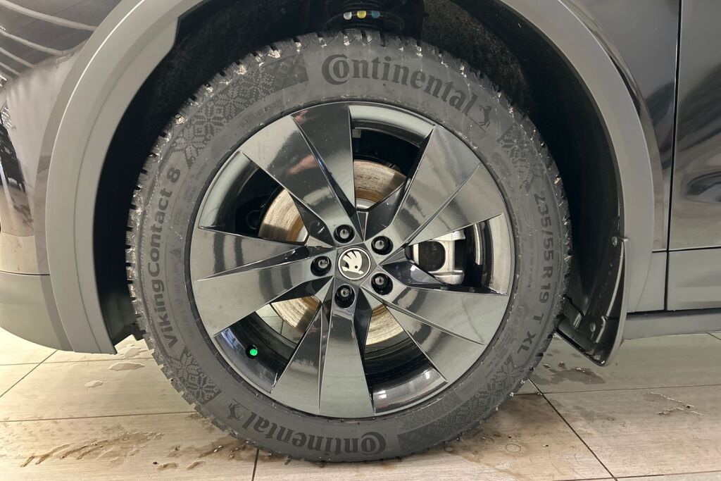 Skoda Elroq 2026 60 SportLine