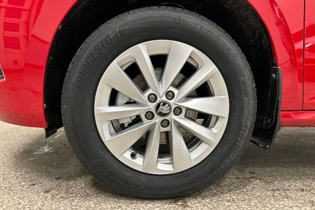 Skoda Kamiq 2026 1.0 TSI 116 Selection DSG Autom.