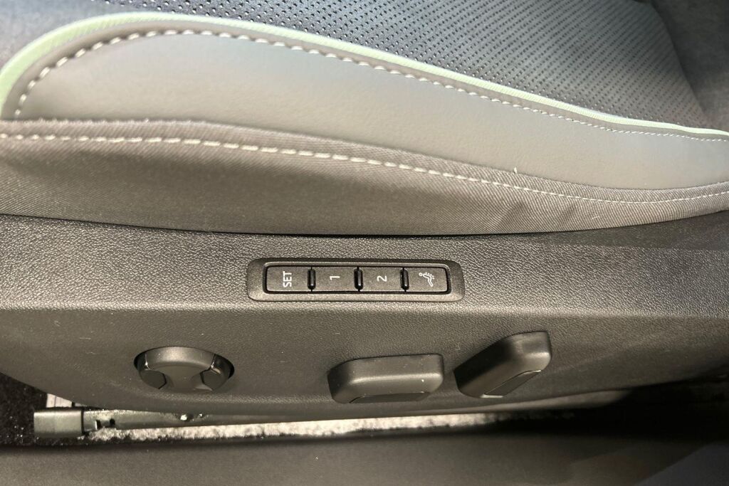 Skoda Enyaq 2026 85x 4x4 Style