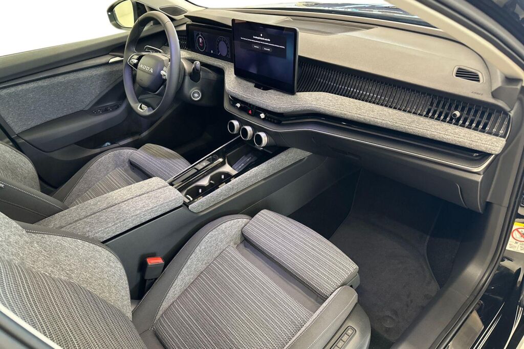 Skoda Superb 2026 1.5 TSI PHEV Style Explore DSG Autom.