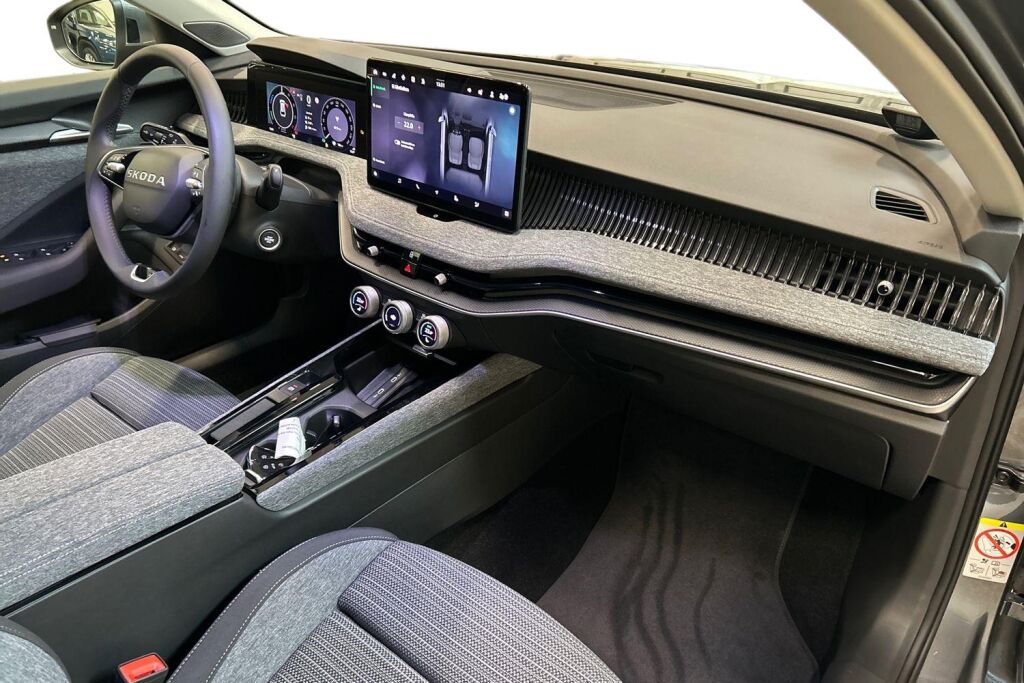 Skoda Superb 2026 Combi 1.5 TSI PHEV Style Explore DSG Autom.