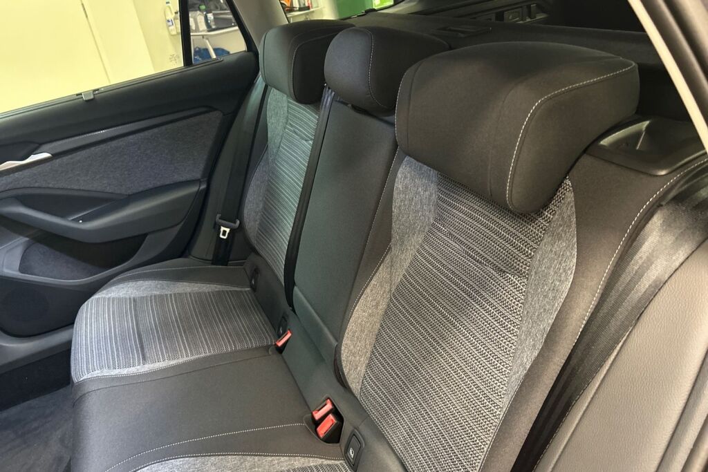Skoda Superb 2026 Combi 1.5 TSI PHEV Style Explore DSG Autom.