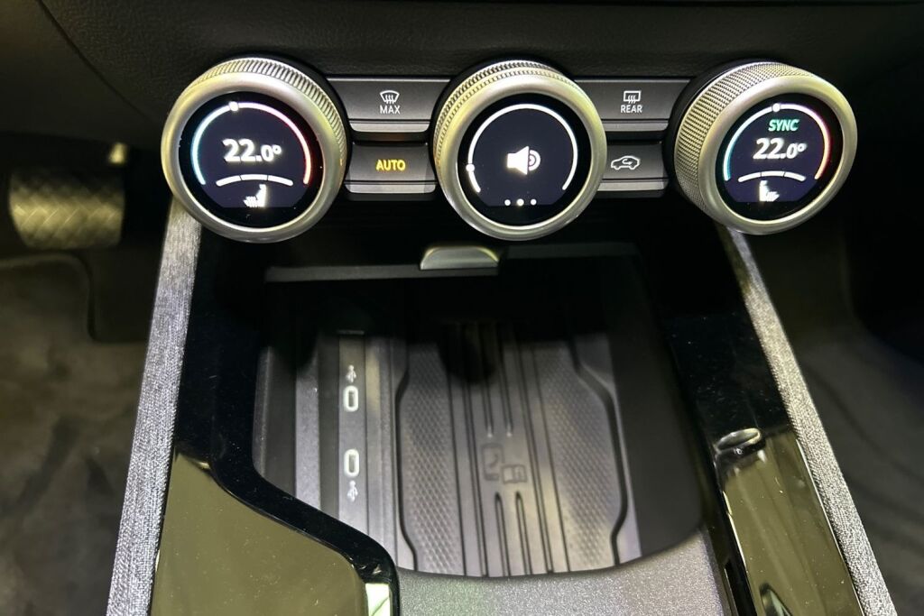 Skoda Superb 2026 Combi 1.5 TSI PHEV Style Explore DSG Autom.