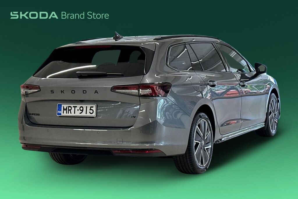Skoda Superb 2026 Combi 1.5 TSI PHEV SportLine Explore DSG Autom.