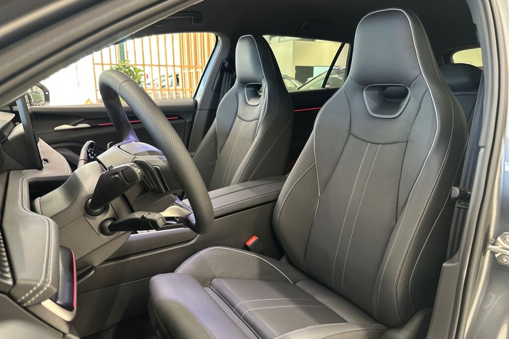 Skoda Superb 2026 Combi 1.5 TSI PHEV SportLine Explore DSG Autom.