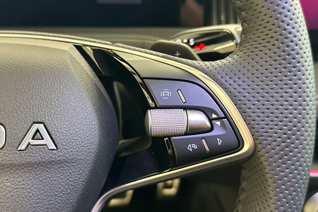 Skoda Superb 2026 Combi 1.5 TSI PHEV SportLine Explore DSG Autom.