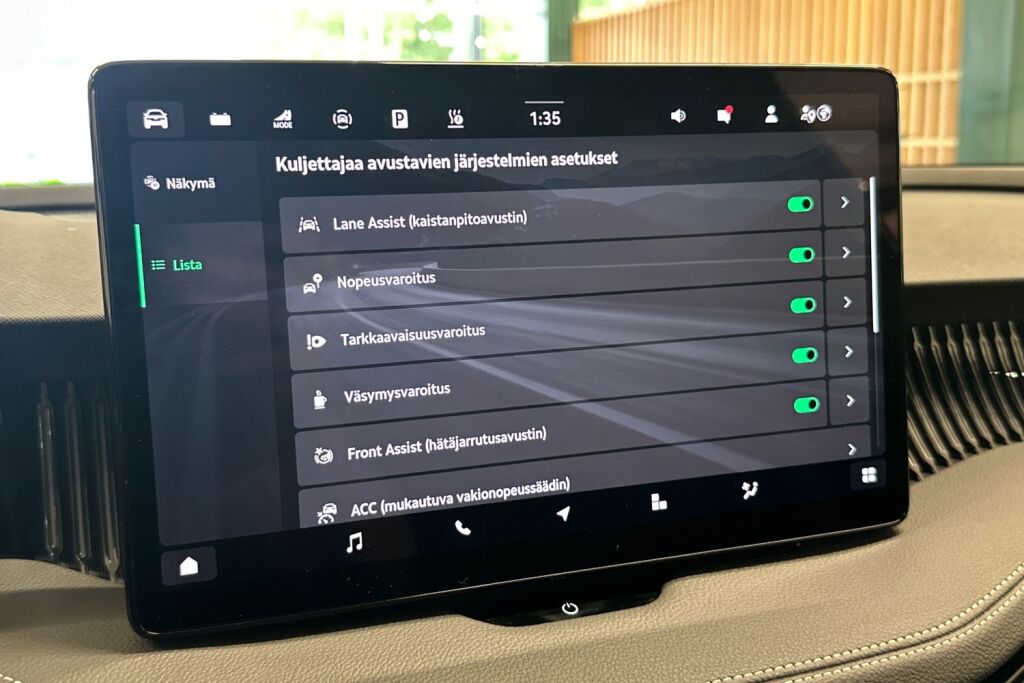 Skoda Superb 2026 Combi 1.5 TSI PHEV SportLine Explore DSG Autom.