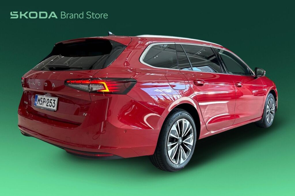 Skoda Superb 2026 Combi 1.5 TSI PHEV Style Explore DSG Autom.