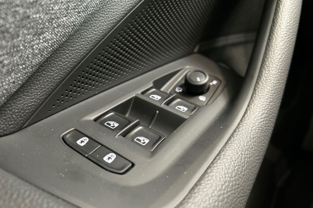 Skoda Superb 2026 Combi 1.5 TSI PHEV Style Explore DSG Autom.