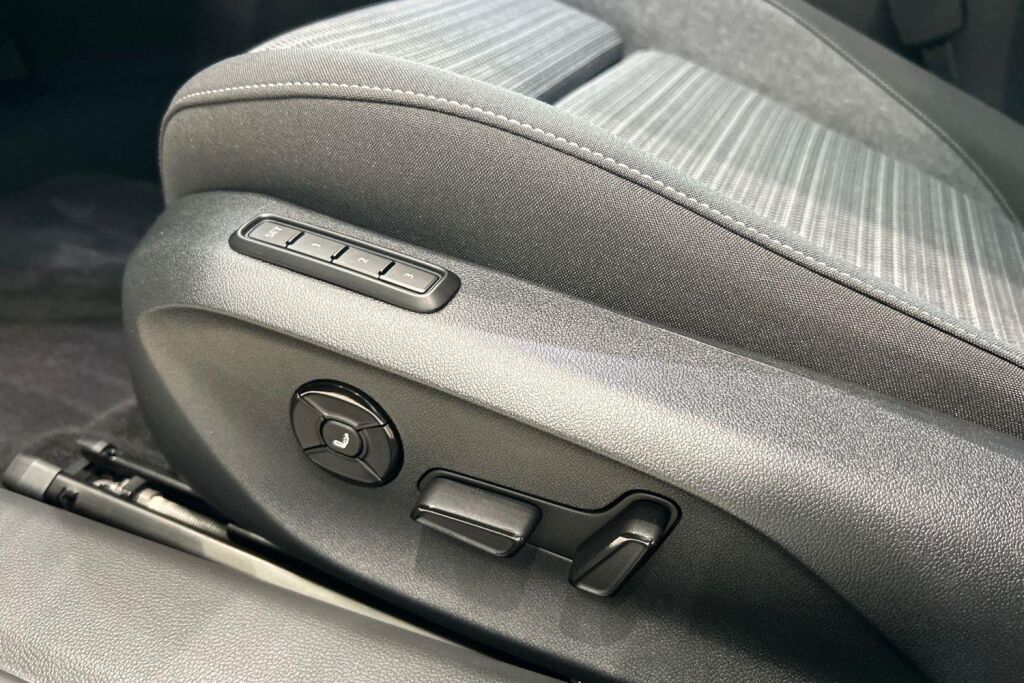 Skoda Superb 2026 Combi 1.5 TSI PHEV Style Explore DSG Autom.