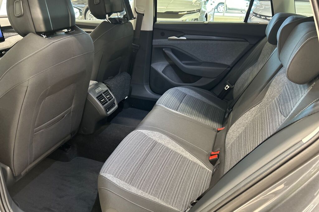 Skoda Superb 2026 Combi 1.5 TSI PHEV Style Explore DSG Autom.