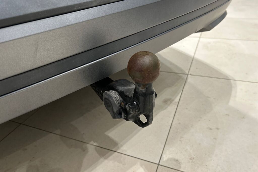 SKODA ENYAQ 2021 80 Launch Edition iV