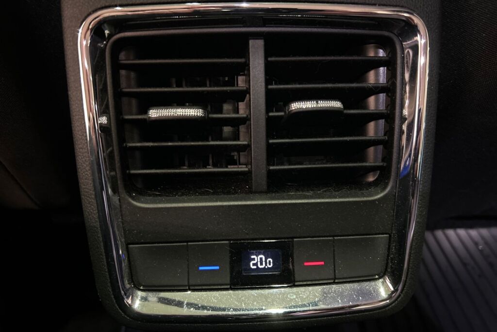 SKODA ENYAQ 2021 80 Launch Edition iV