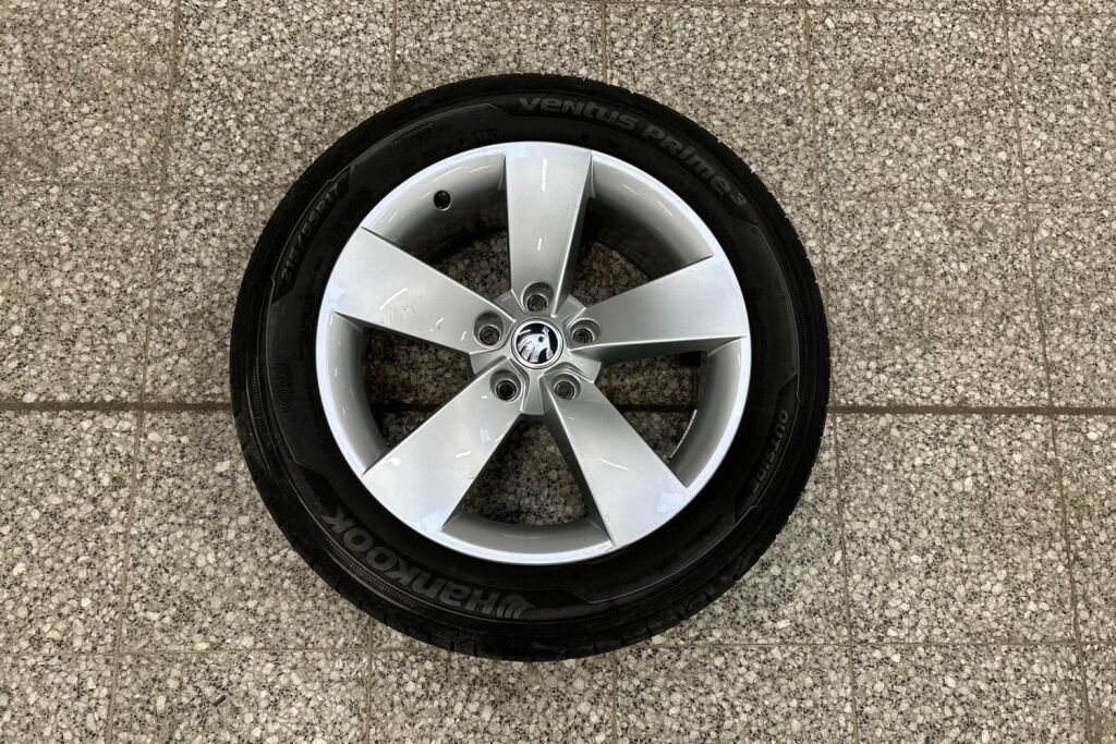 Skoda Karoq 2019 1,5 TSI Style DSG Autom.