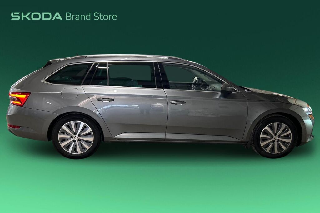 SKODA SUPERB 2022 Combi 1.4 TSI PHEV Style iV DSG Autom.