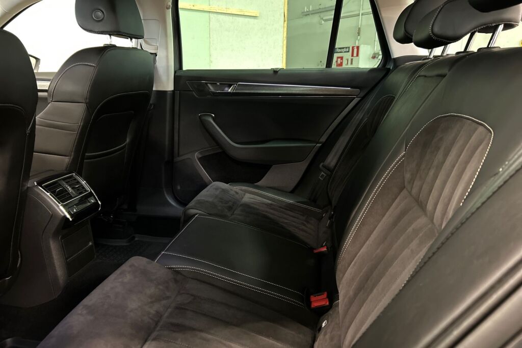 SKODA SUPERB 2022 Combi 1.4 TSI PHEV Style iV DSG Autom.