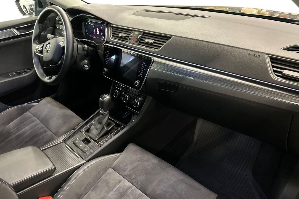 SKODA SUPERB 2022 Combi 1.4 TSI PHEV Style iV DSG Autom.