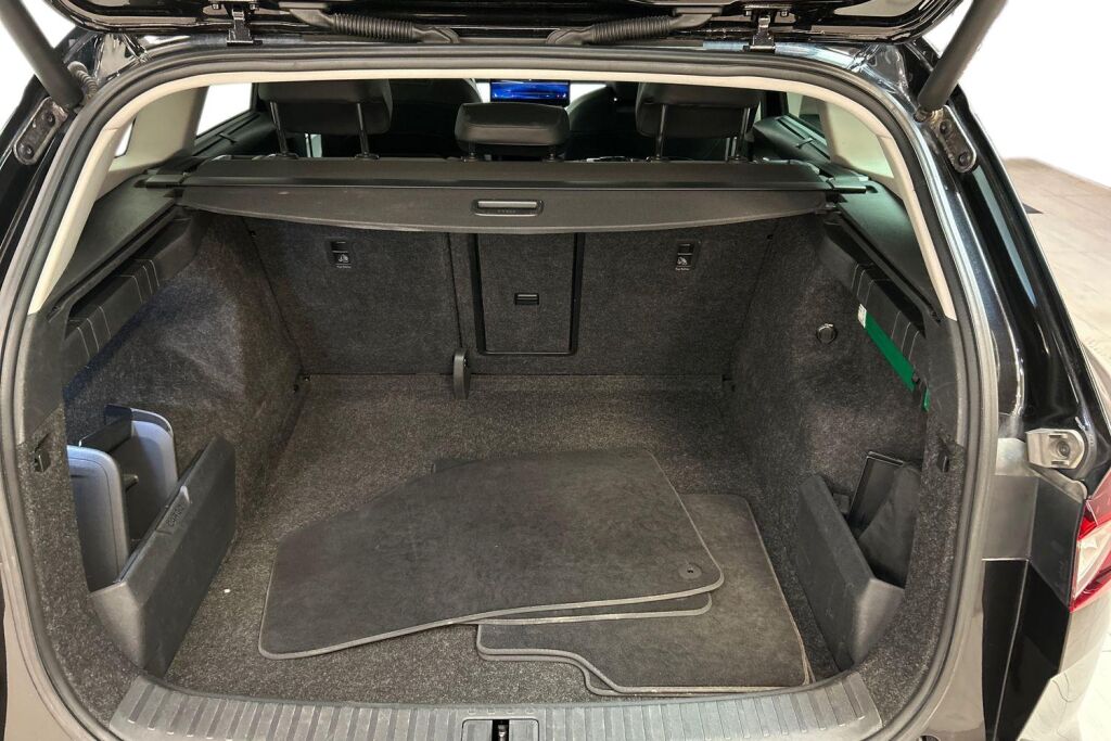 Skoda Enyaq 2021 80 Launch Edition iV