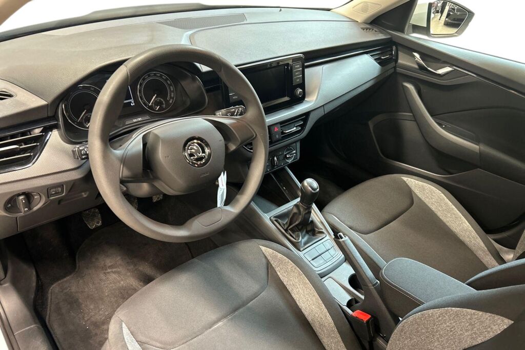 Skoda Kamiq 2022 1.0 TSI 95 Active