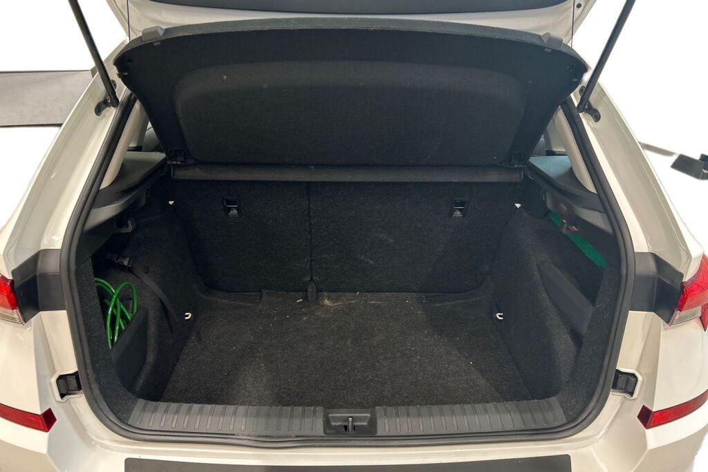 Skoda Kamiq 2022 1.0 TSI 95 Active