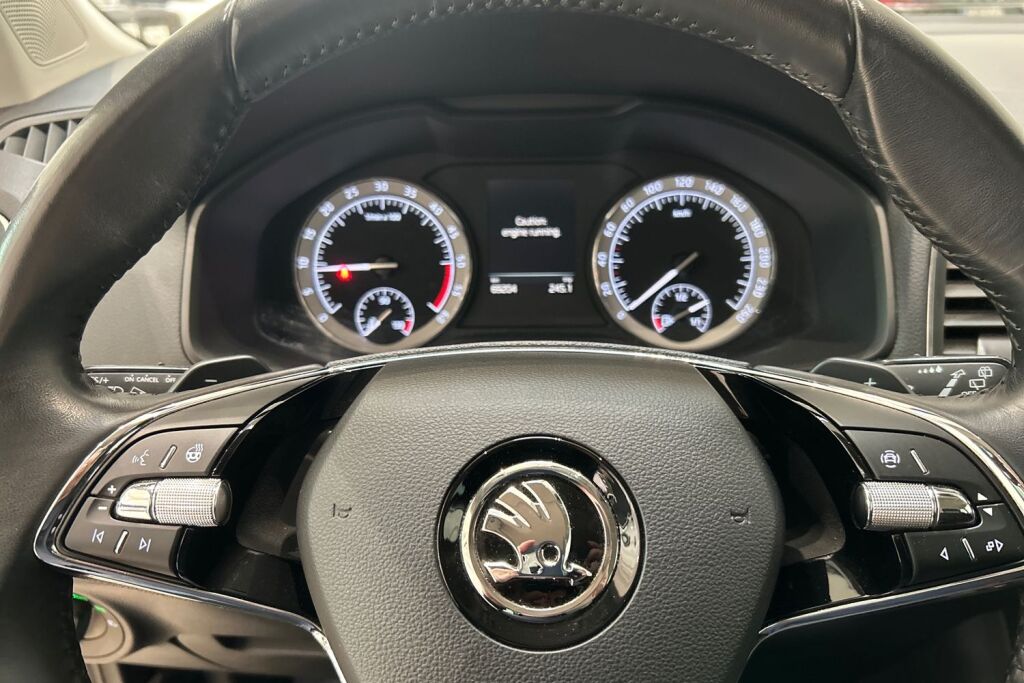 Skoda Karoq 2022 2.0 TDI 150 4x4 Ambition DSG Autom.
