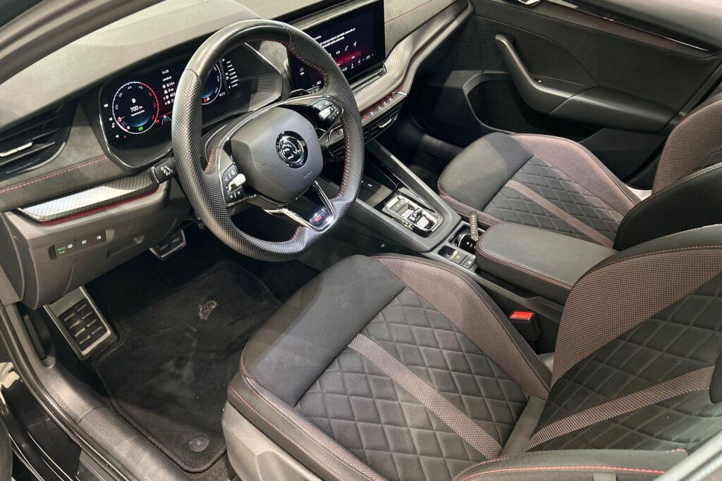 Skoda Octavia 2023 Combi 2.0 TDI 200 RS DSG Autom.