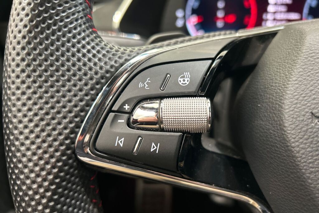 Skoda Octavia 2023 Combi 2.0 TDI 200 RS DSG Autom.