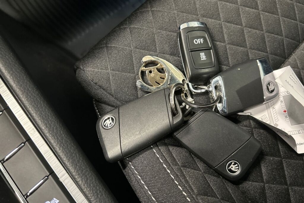 Skoda Superb 2023 Combi 1.5 TSI ACT Ambition BusinessLine DSG Autom.