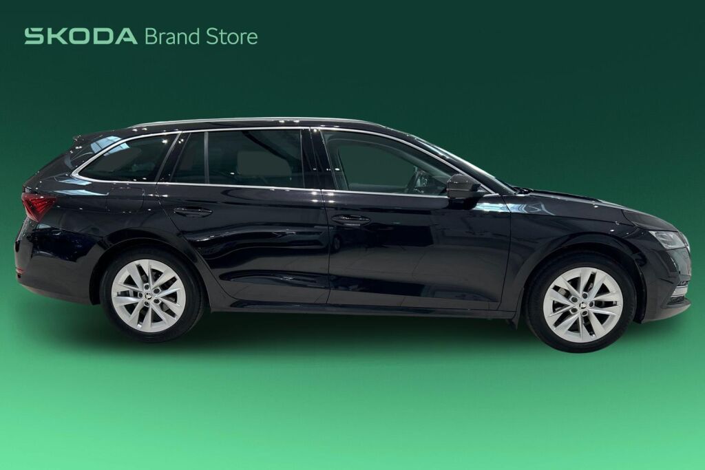 SKODA OCTAVIA 2022 Combi 1.5 TSI Style eTEC DSG Autom.