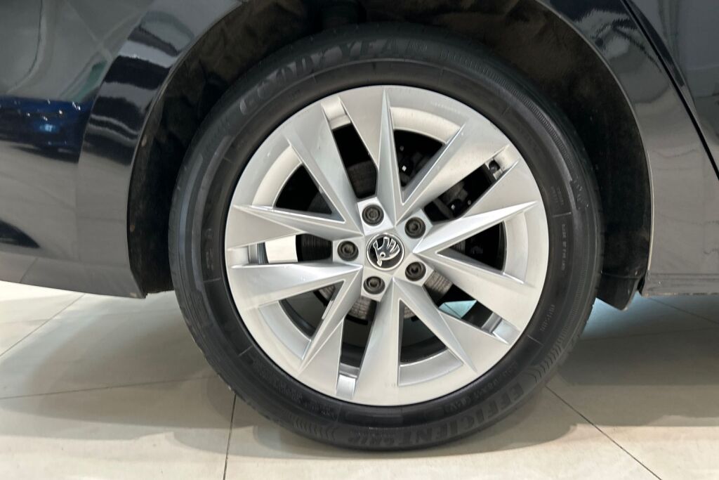 SKODA OCTAVIA 2022 Combi 1.5 TSI Style eTEC DSG Autom.
