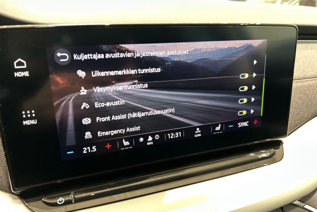 SKODA OCTAVIA 2022 Combi 1.5 TSI Style eTEC DSG Autom.