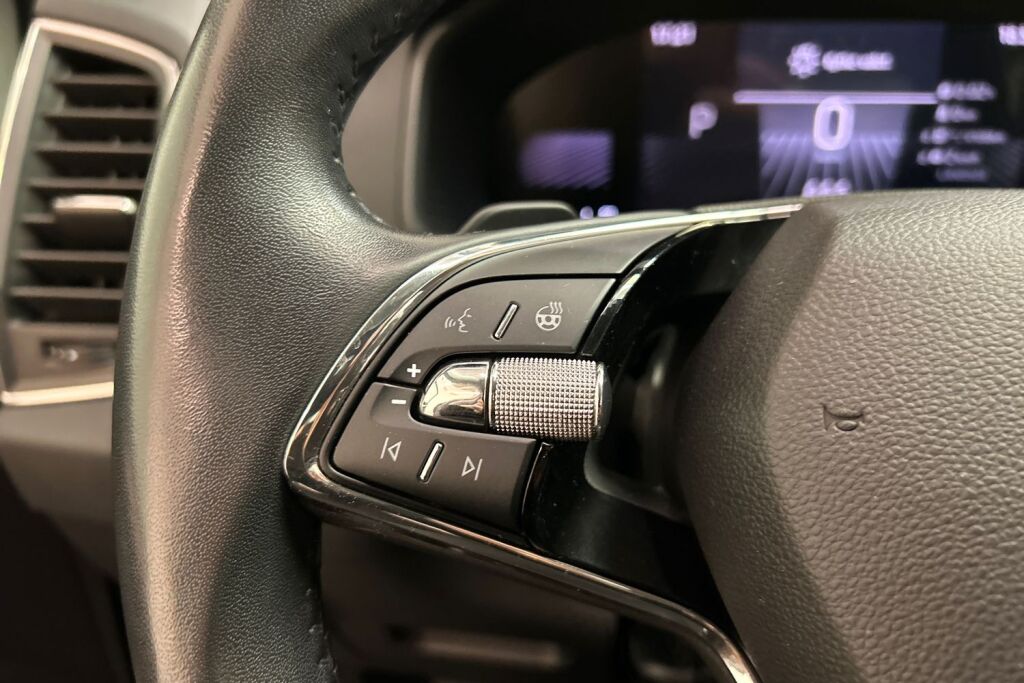 Skoda Karoq 2023 1.5 TSI Ambition DSG Autom.