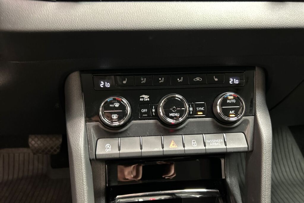 Skoda Karoq 2023 1.5 TSI Ambition DSG Autom.