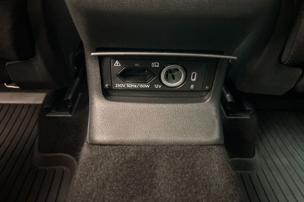 Skoda Karoq 2023 1.5 TSI Ambition DSG Autom.