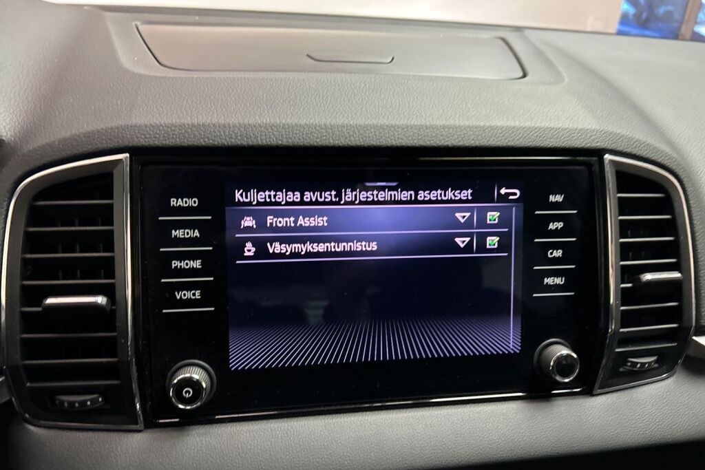 Skoda Karoq 2023 1.5 TSI Ambition DSG Autom.