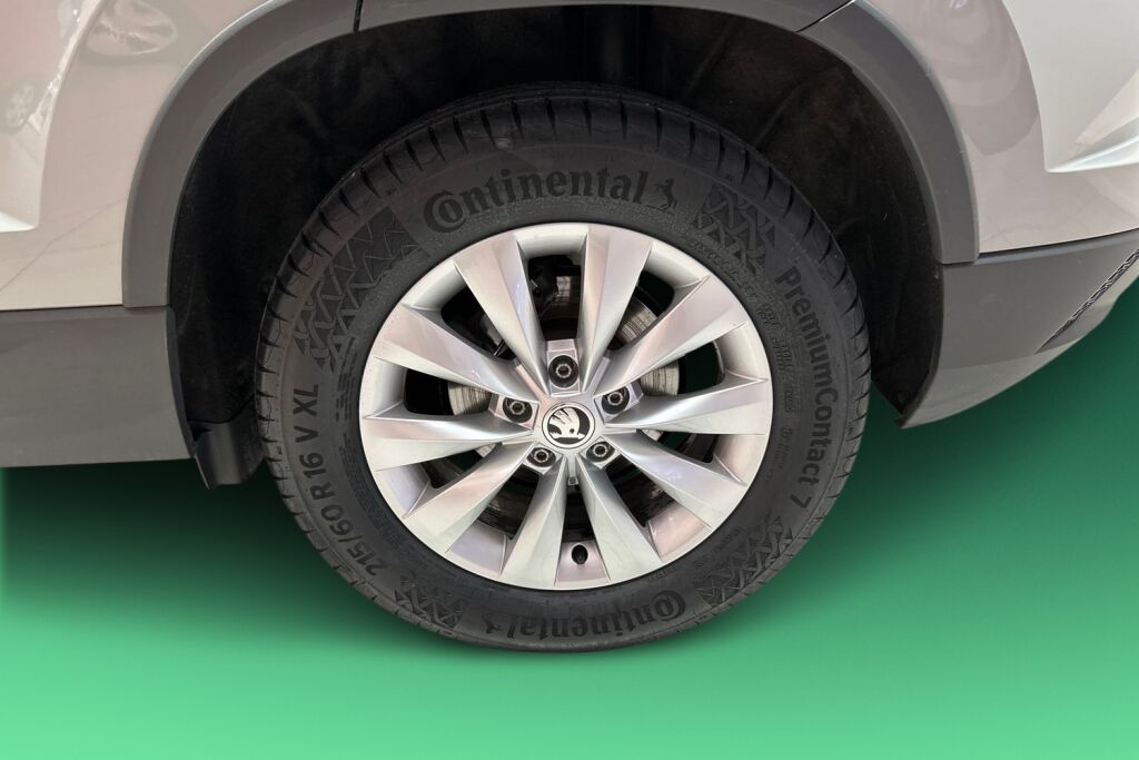 Skoda Karoq 2023 1.5 TSI Ambition DSG Autom.