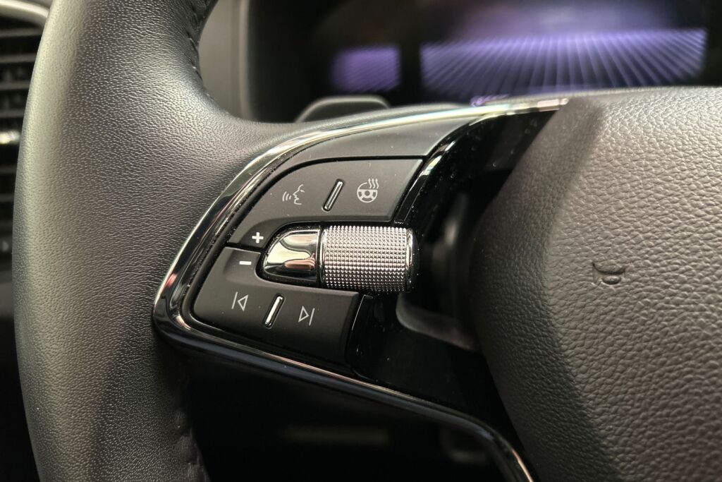 Skoda Karoq 2023 1.5 TSI Ambition DSG Autom.