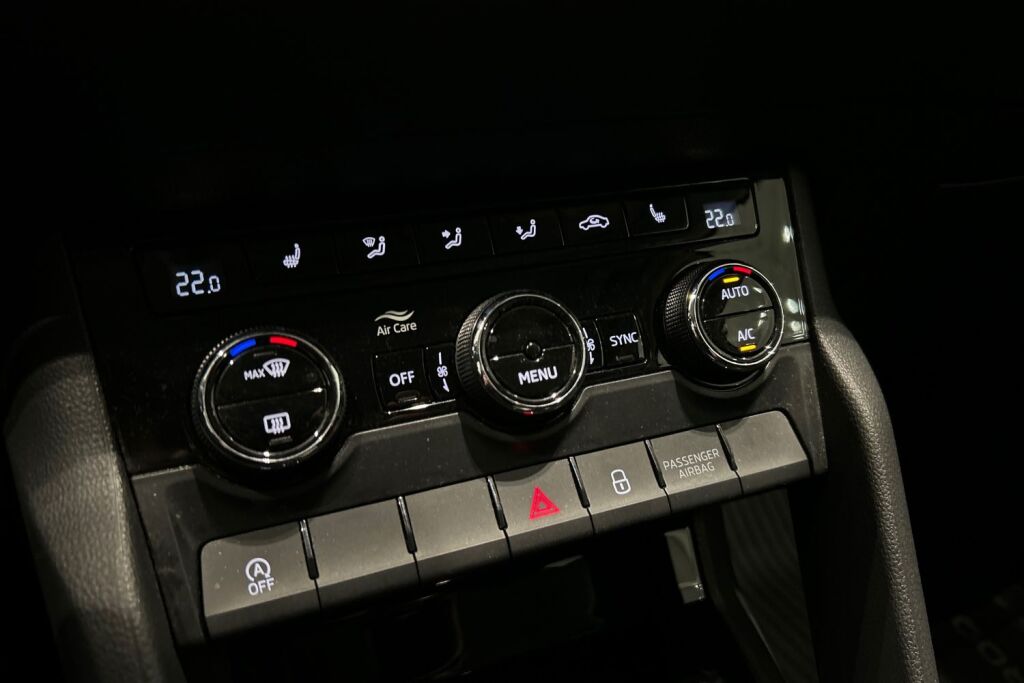 Skoda Karoq 2023 1.5 TSI Ambition DSG Autom.