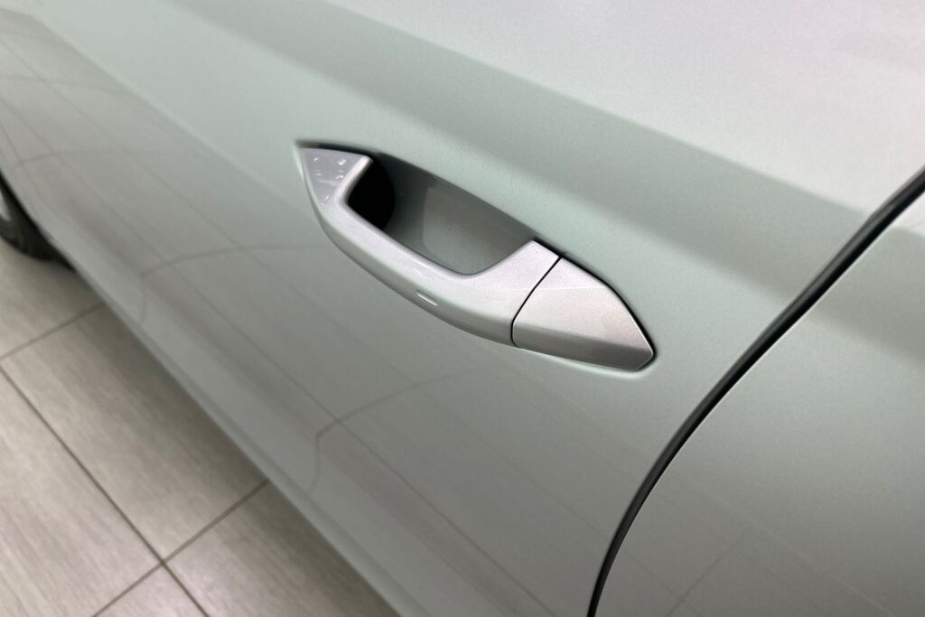 SKODA Octavia 2023 Combi 1.5 TSI Ambition eTEC DSG Autom.