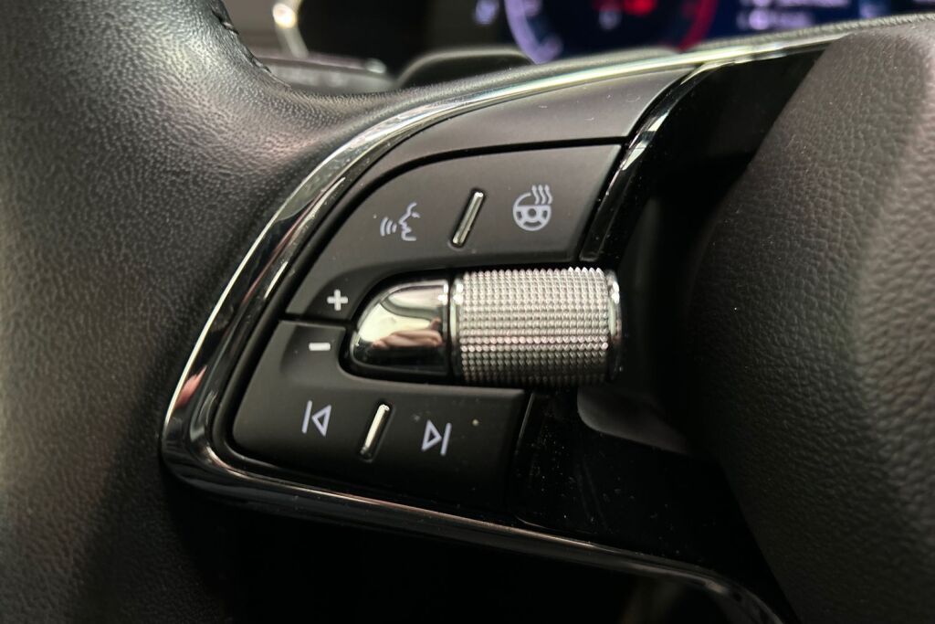 SKODA Octavia 2023 Combi 1.5 TSI Ambition eTEC DSG Autom.