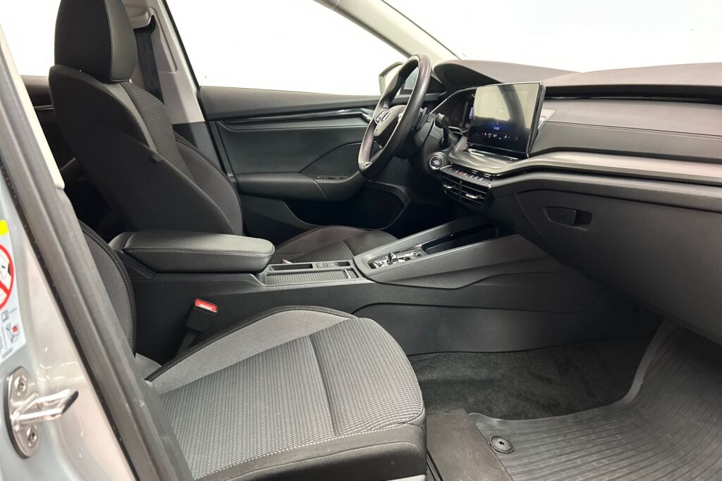 SKODA Octavia 2023 Combi 1.5 TSI Ambition eTEC DSG Autom.