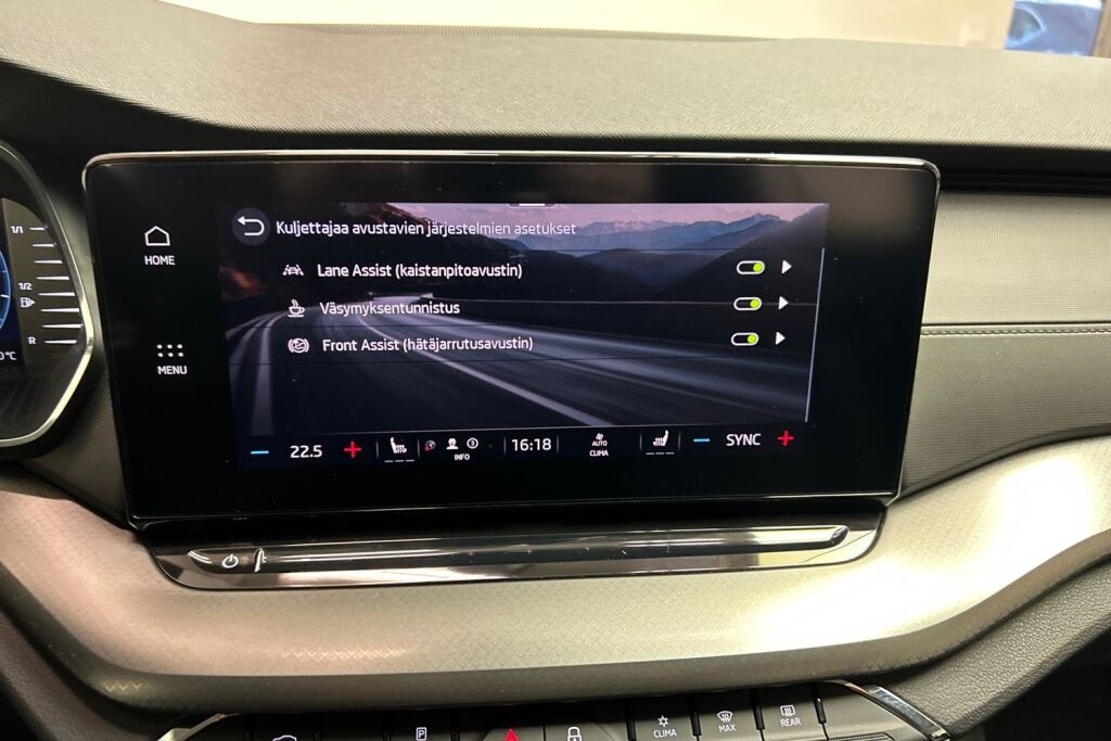 SKODA Octavia 2023 Combi 1.5 TSI Ambition eTEC DSG Autom.