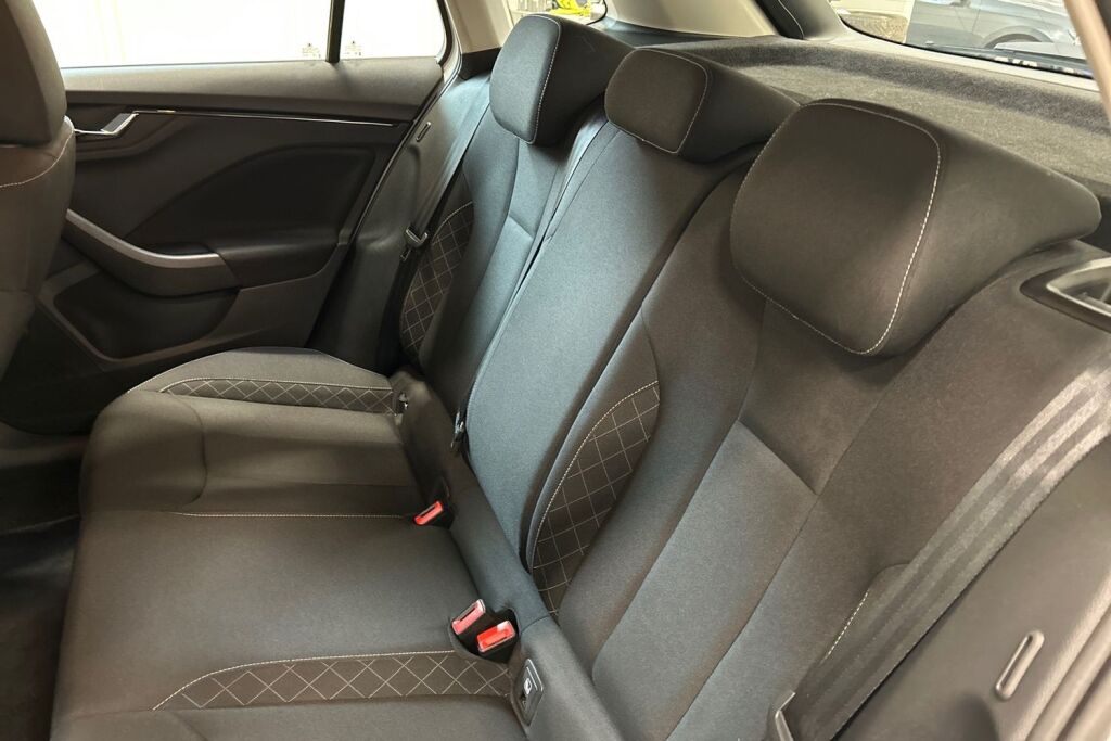 Skoda Kamiq 2023 1.5 TSI Ambition DSG Autom.