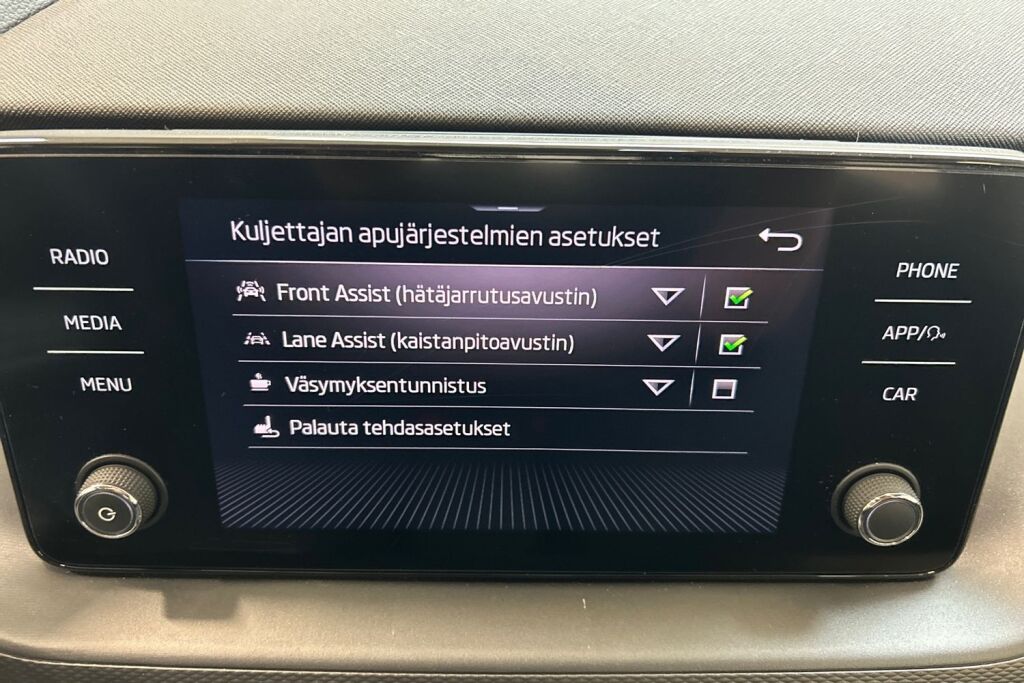 SKODA Kamiq 2023 1.5 TSI Ambition DSG Autom.