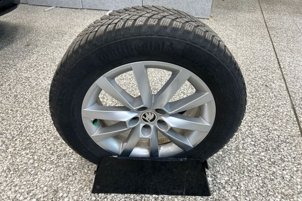 SKODA Kamiq 2023 1.5 TSI Ambition DSG Autom.