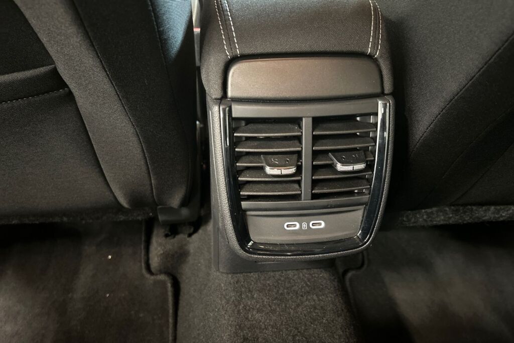 Skoda Kamiq 2023 1.5 TSI Ambition DSG Autom.