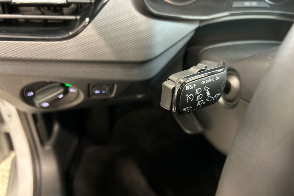 Skoda Kamiq 2023 1.5 TSI Ambition DSG Autom.