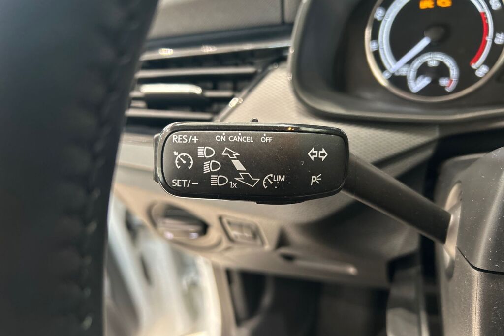 Skoda Kamiq 2023 1.5 TSI Ambition DSG Autom.