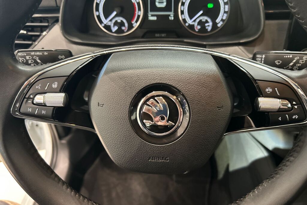 Skoda Kamiq 2023 1.5 TSI Ambition DSG Autom.